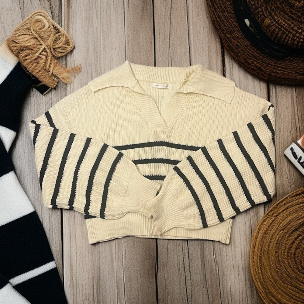 Altar’d State Size L Striped V-Neck Sweater